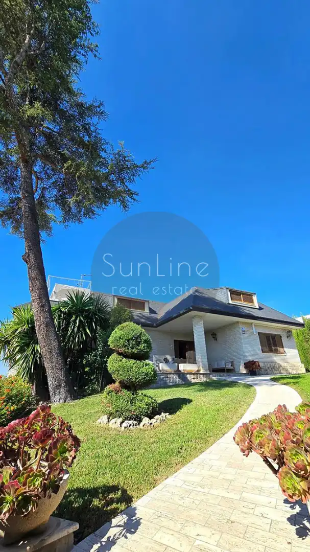 House with pool for sale in Carrer Font de la Carrasquera, imagen 32