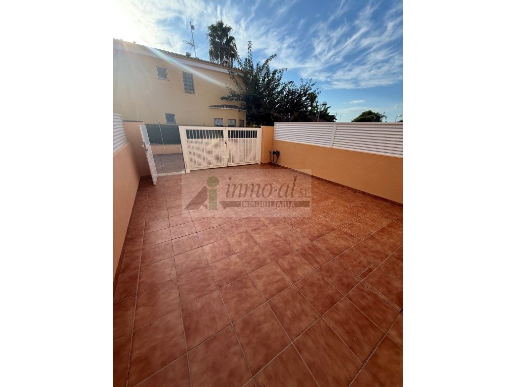 Casa adosada en venda a N/A, Playa - Ben Afeli