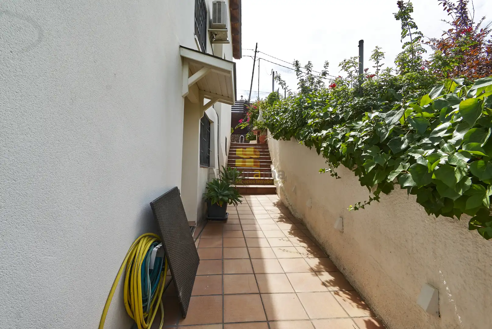 Jardí de Casa o xalet en venda en Castelldefels amb Aire condicionat, Calefacció i Jardí privat