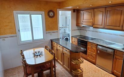 Küche von Wohnung zum verkauf in Santa Coloma de Gramenet mit Balkon