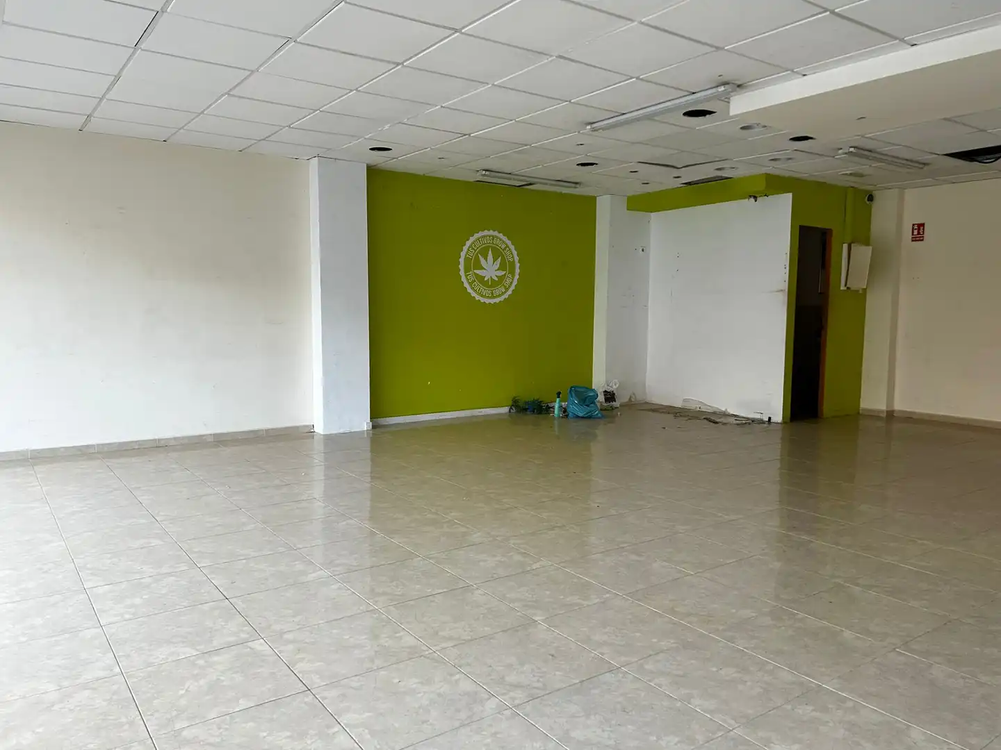 Local comercial de lloguer a Calella, imagen 3