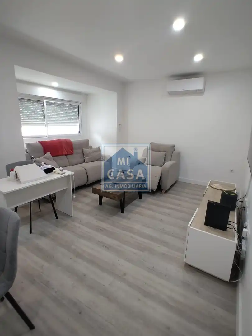 Sala d'estar de Casa o xalet en venda en Mérida amb Aire condicionat, Calefacció i Terrassa