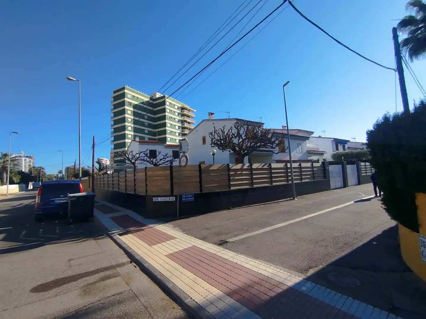 Vista exterior de Casa adosada en venda en Benicasim / Benicàssim amb Terrassa, Moblat i Forn