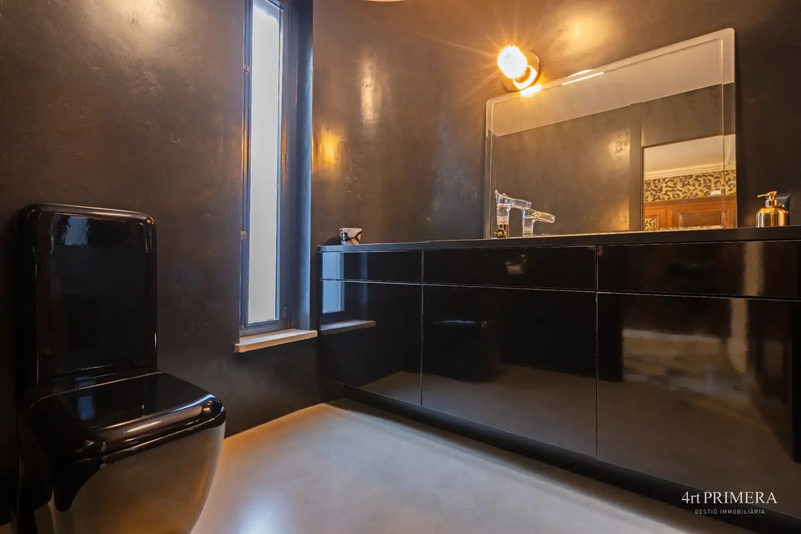 Bathroom of Houses for sale in Vallromanes  with Air Conditioner, Heating and Private garden