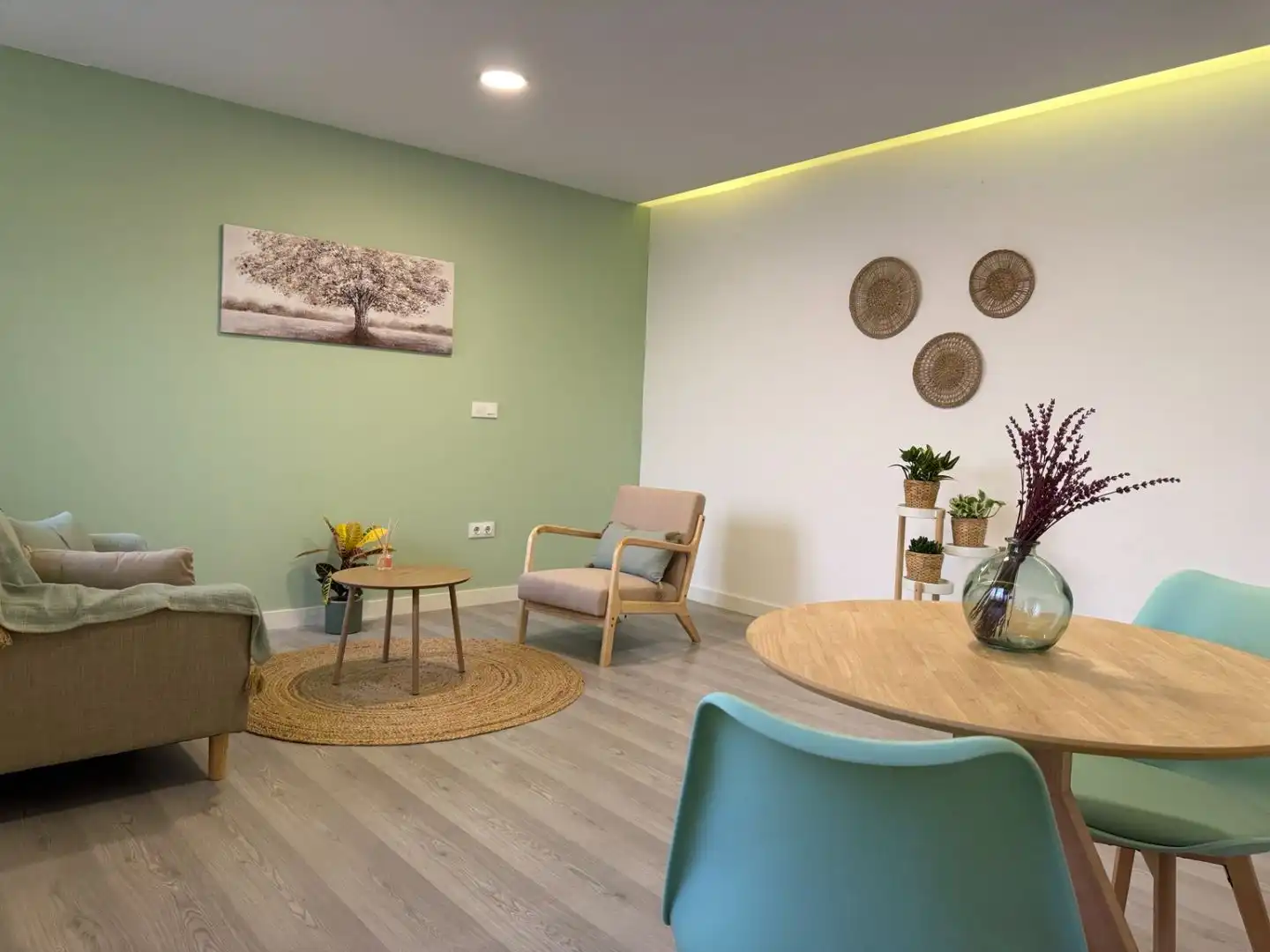 Wohnzimmer von Büro zur Miete in Valencia mit Klimaanlage, Internet und Alarm