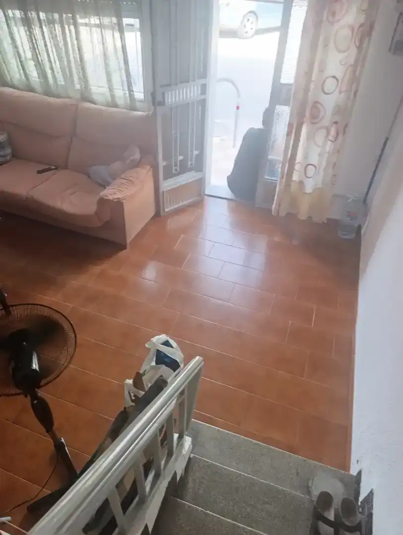 Sala d'estar de Casa adosada en venda en Corbera, Valencia