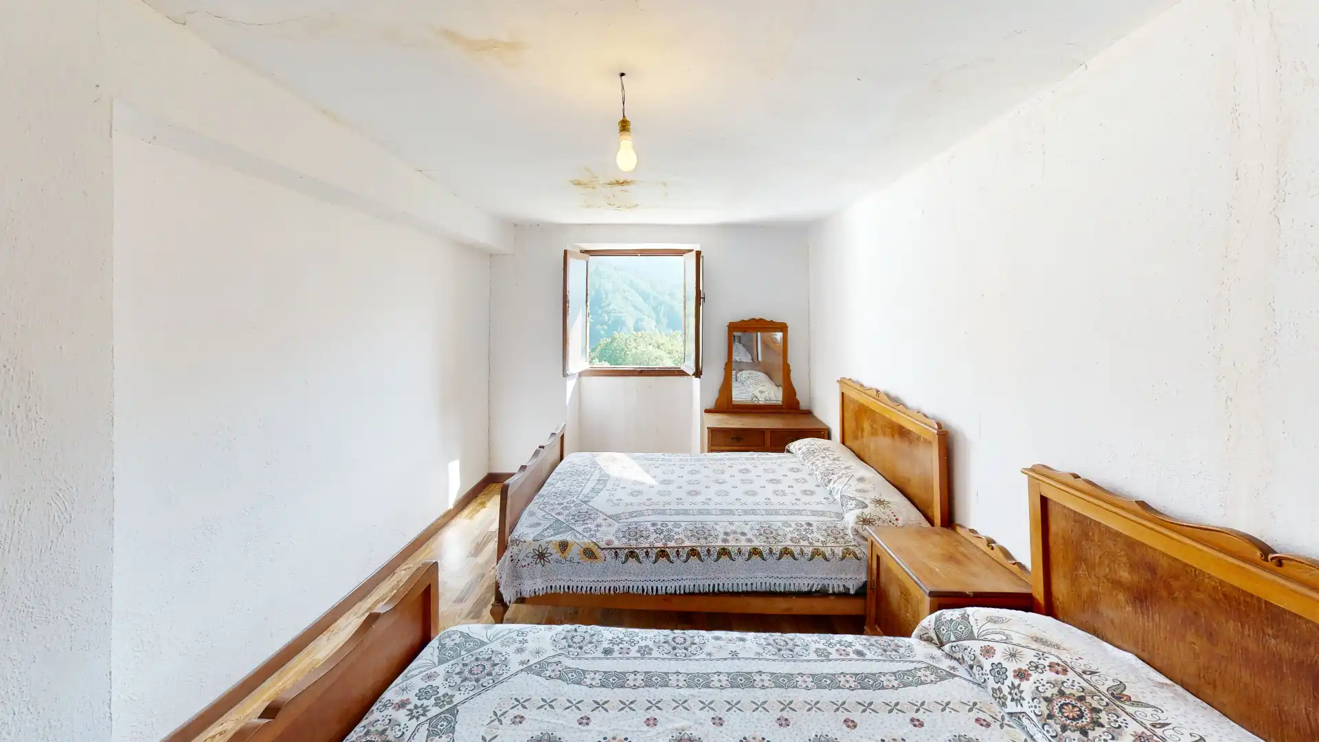 Habitación de Casa adosada en venta en Zegama con Jardín privado y Amueblado