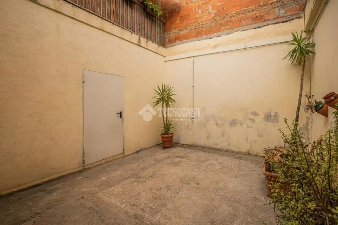 Casa aparellada amb terrassa en venda a Centre - Can Nadal, imagen 25