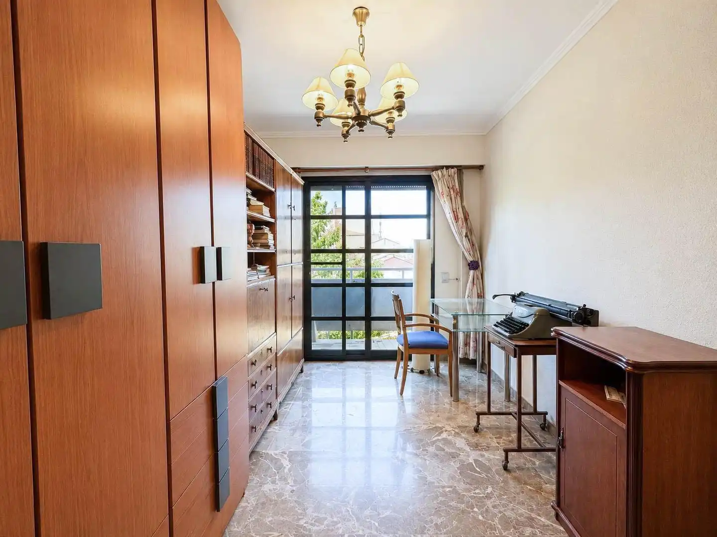 Flat for rent in Valencia  with Furnished and Balcony