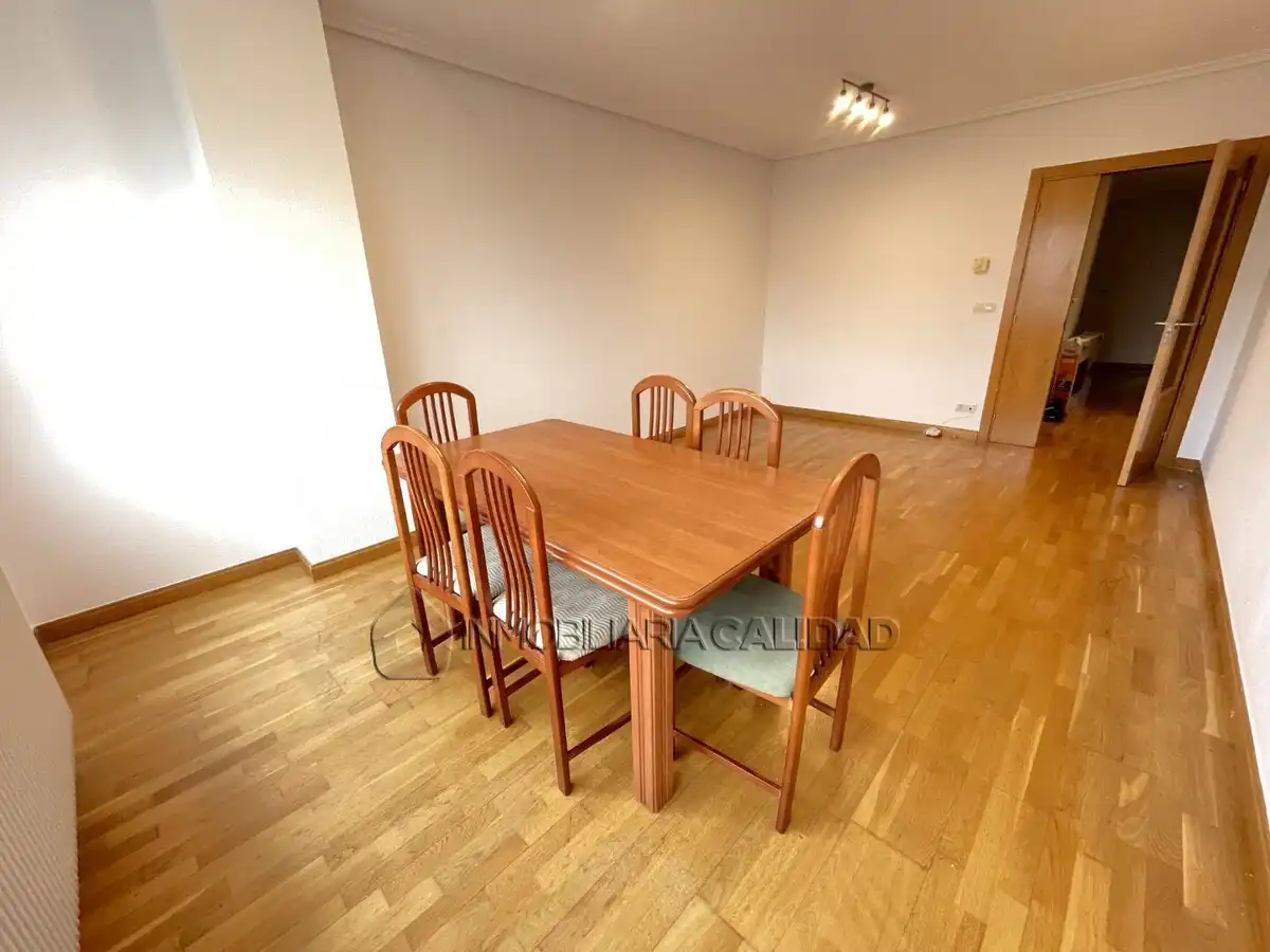 Dining room of Flat for rent in Burgos  with Heating, Furnished and Pets allowed