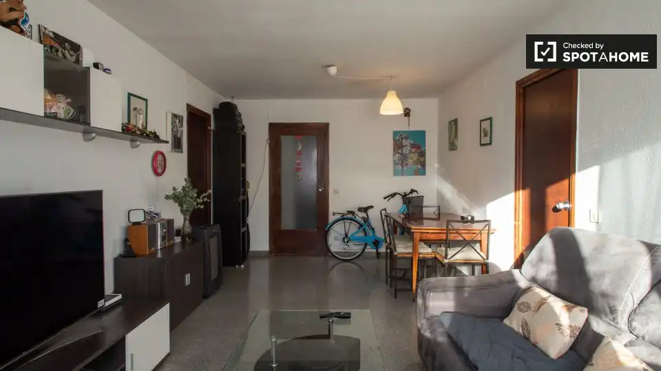 Sala d'estar de Pis per a compartir en Barcelona amb Aire condicionat, Calefacció i Moblat