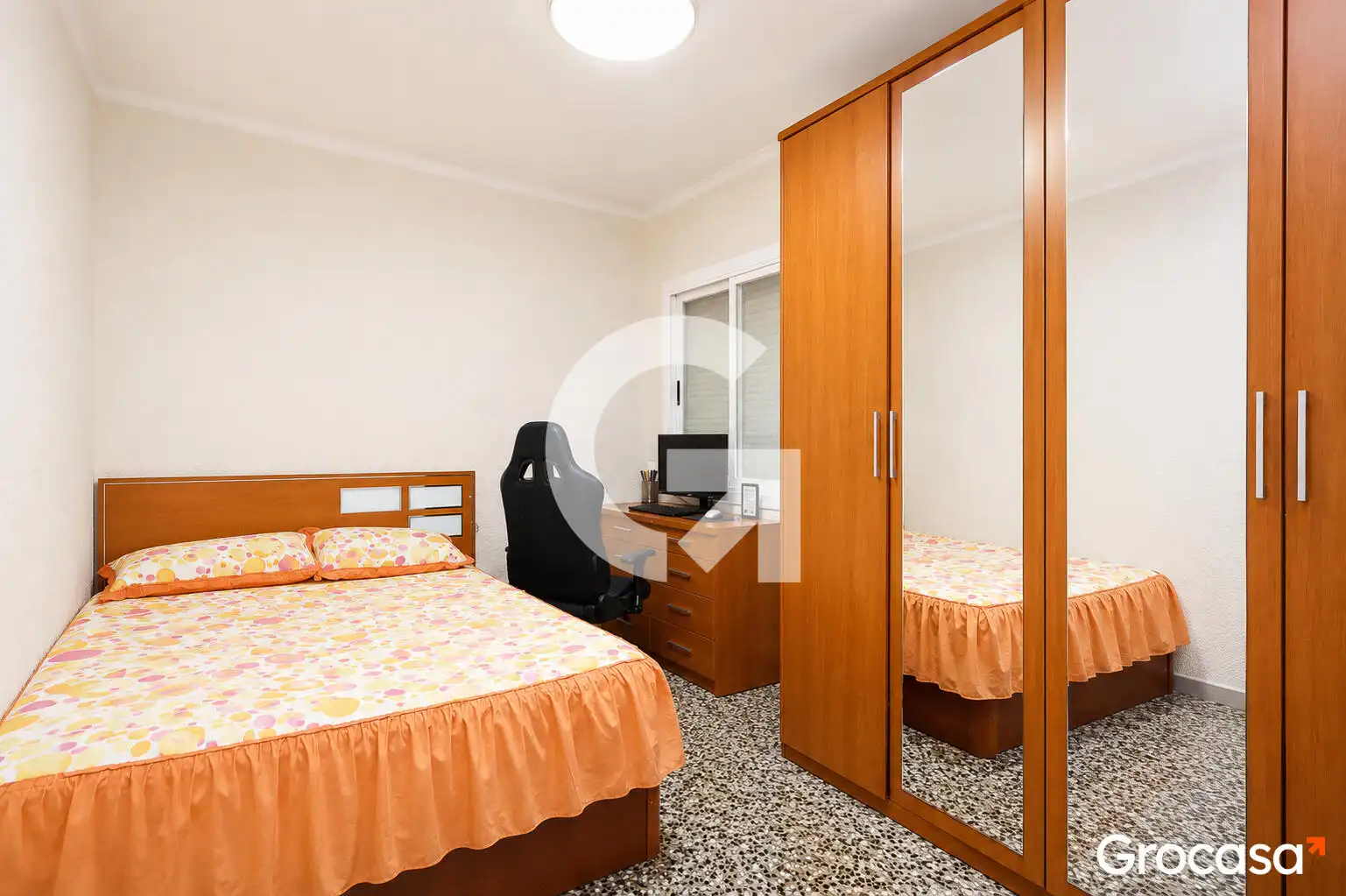 Bedroom of Flat for sale in Terrassa  with Air Conditioner, Heating and Storage room