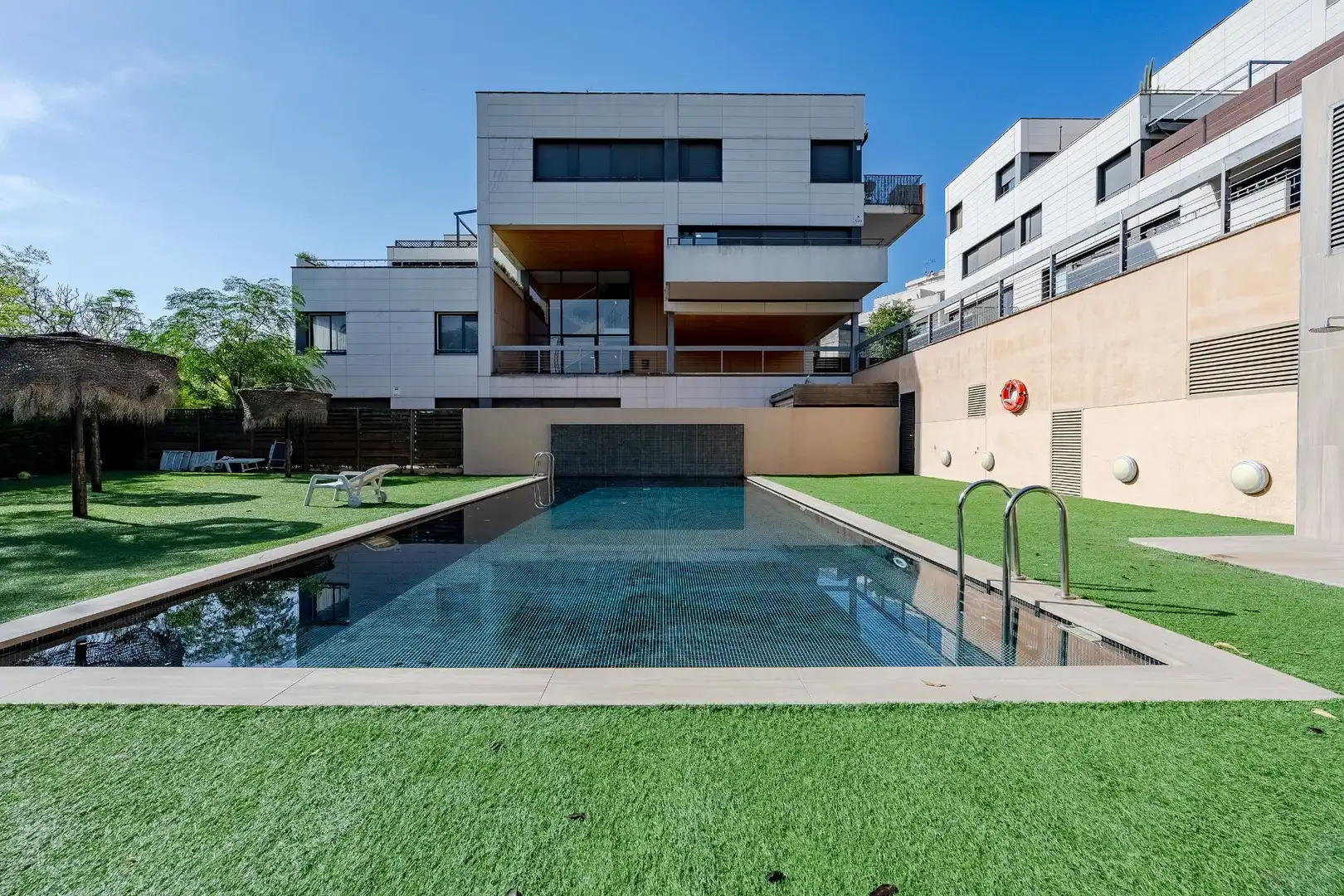 Wohnung mit Pool zum Verkauf in Vallveric