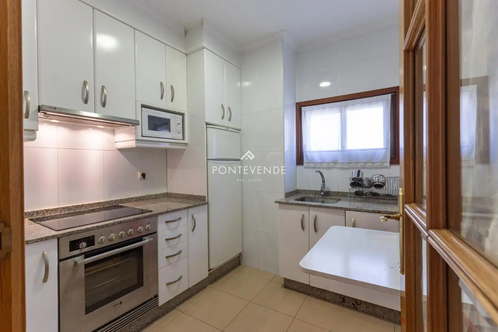 Cocina de Piso en venta en Bueu con Terraza