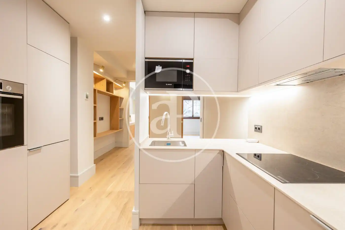 Cuina de Pis en venda en Barcelona amb Aire condicionat, Calefacció i Terrassa