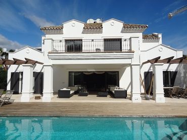 Maison avec piscine à louer à Milla de Oro