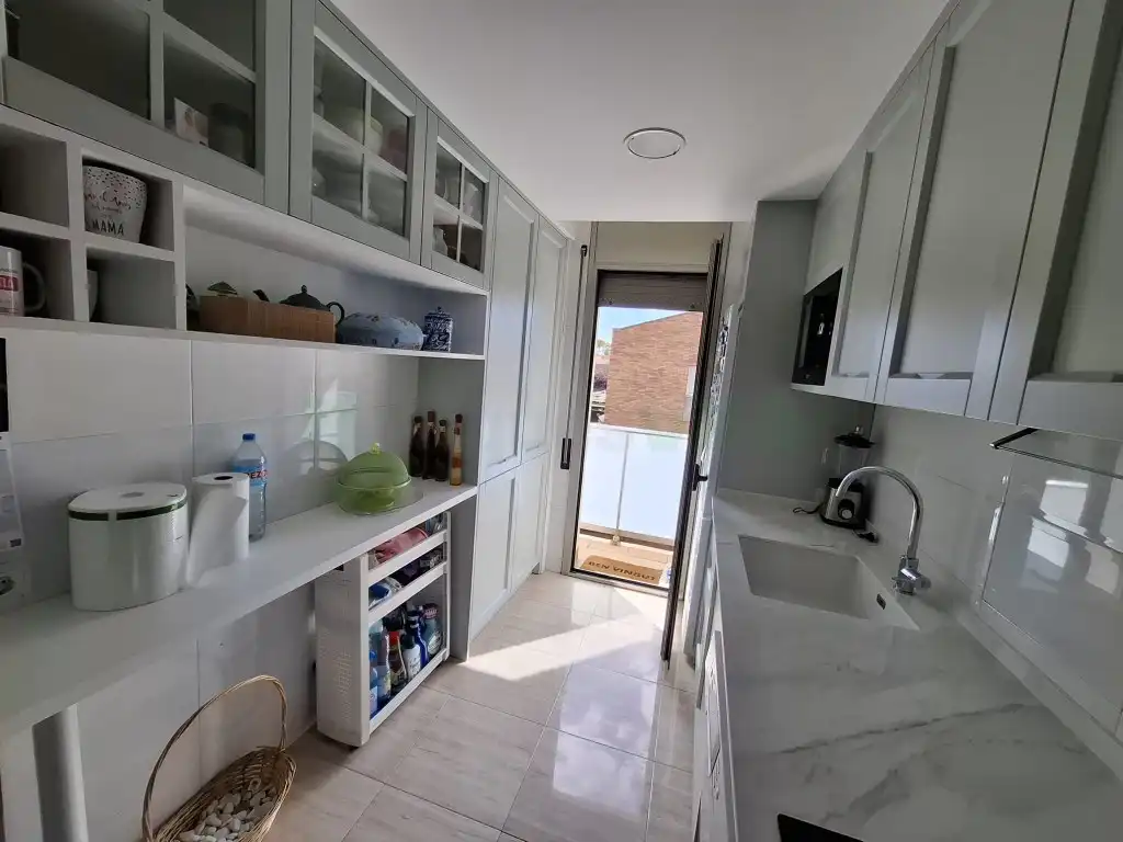 Cocina de Piso en venta en Pineda de Mar