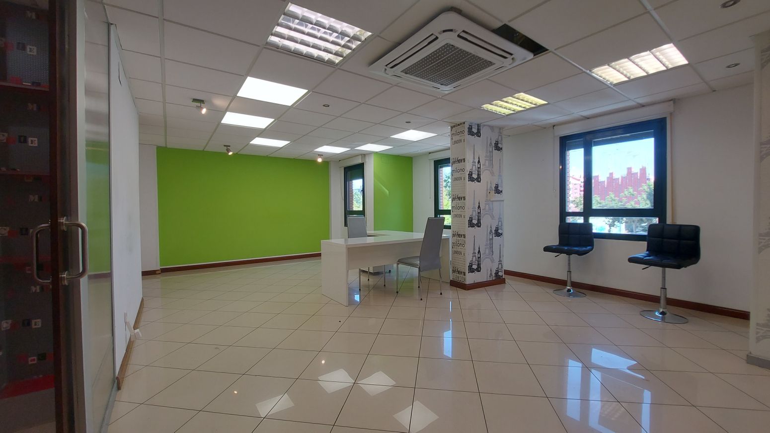 Office to rent in  Logroño  with Air Conditioner, Heating and Storage room