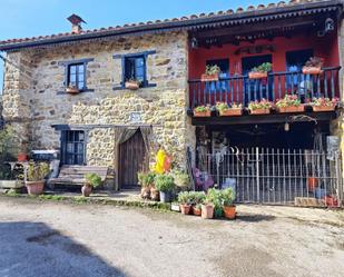 Vista exterior de Casa o xalet en venda en Los Tojos  amb Calefacció, Jardí privat i Balcó