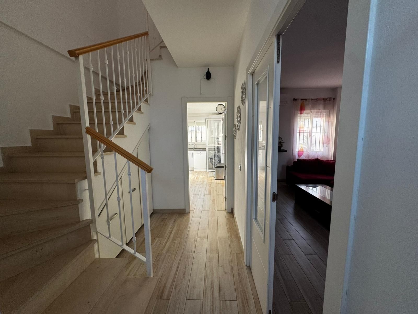 Casa adosada en venta en Almensilla con Aire acondicionado, Jardín privado y Terraza