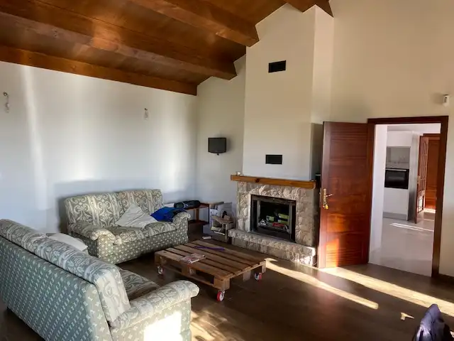 Sala d'estar de Casa o xalet de lloguer amb opció a compra en Oroso amb Calefacció, Terrassa i Moblat