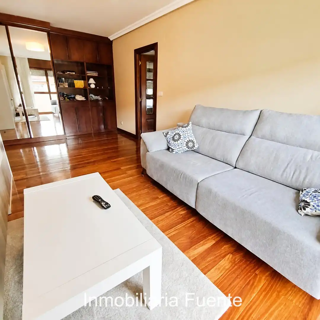 Wohnzimmer von Wohnung zum Verkauf in Zalla  mit Heizung, Abstellraum und Möbliert