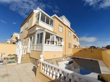 Bungalow avec piscine à vendre à Rojales