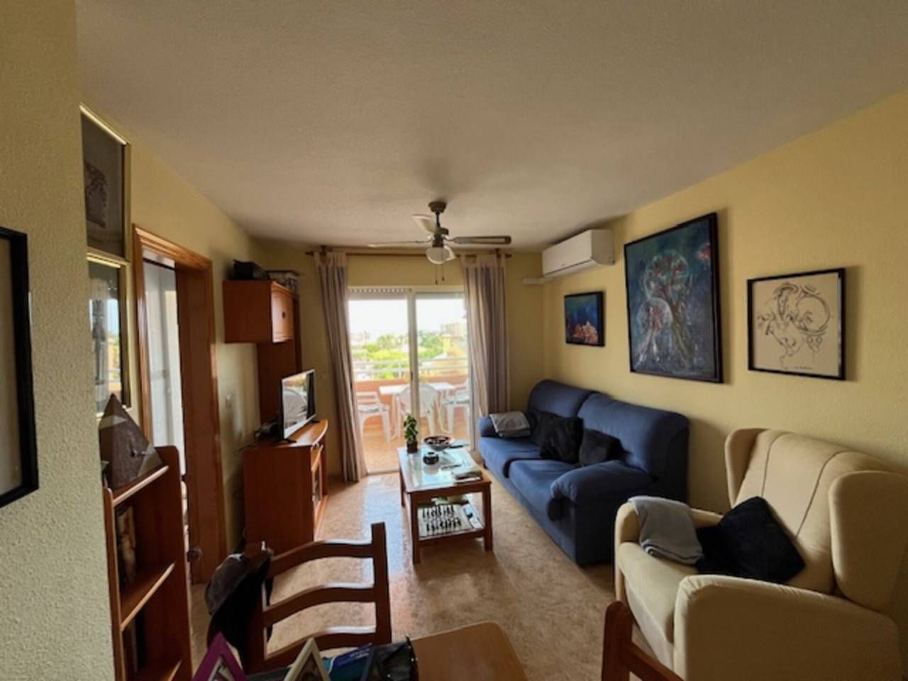 Living room of Flat for sale in Cartagena  with Air Conditioner, Furnished and Balcony