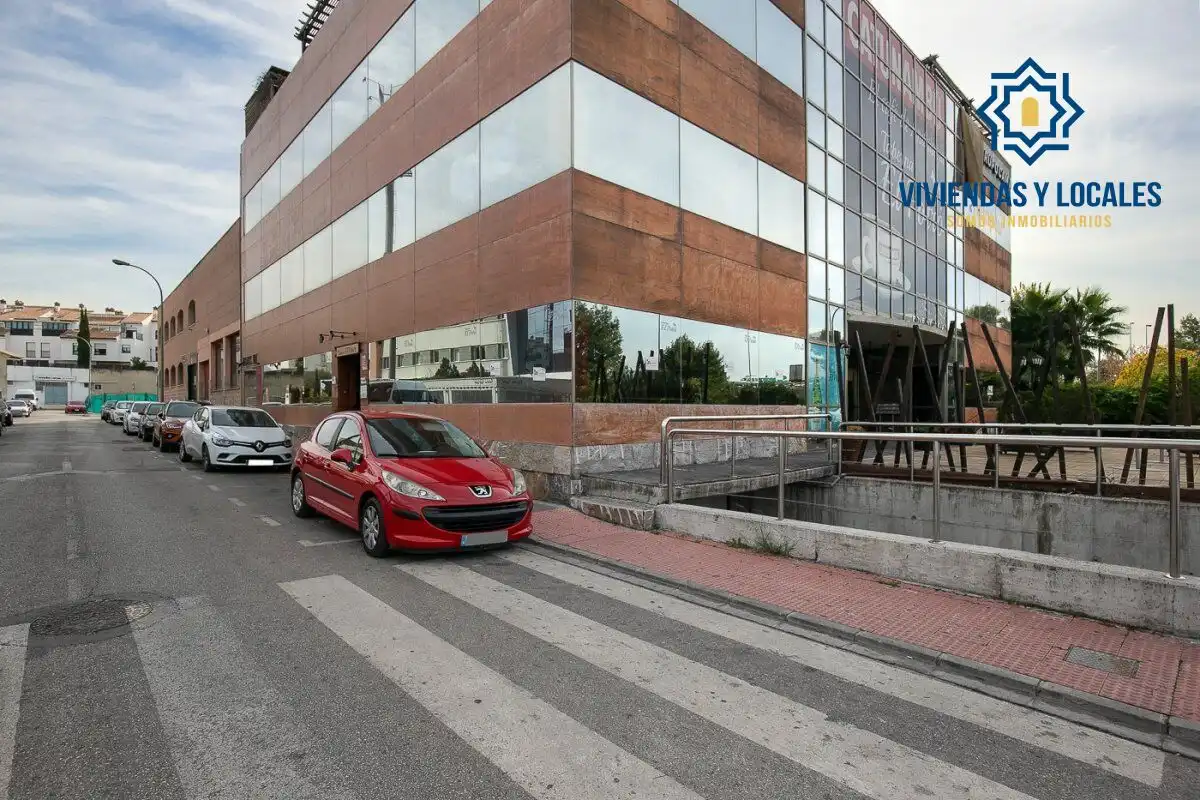 Oficina amb ascensor en venda a Campus de la Salud, imagen 35