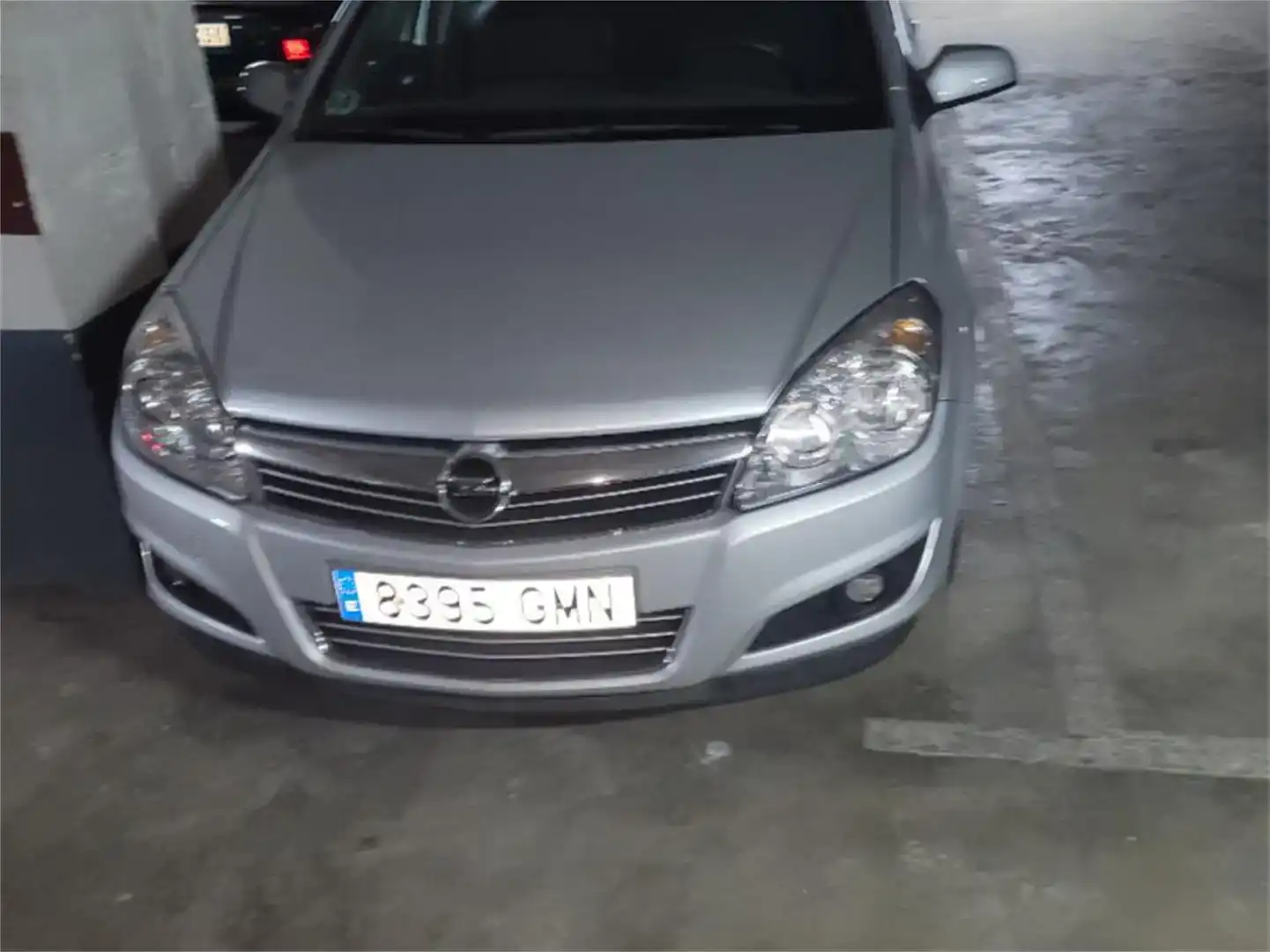 Parkplatz von Garage zur Miete in Madrid