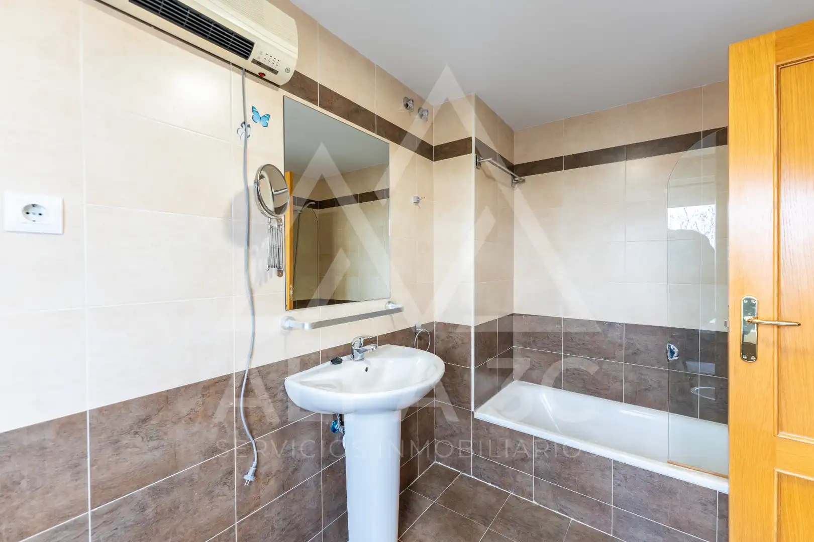Baño de Casa o chalet en venta en Venturada con Aire acondicionado, Calefacción y Jardín privado