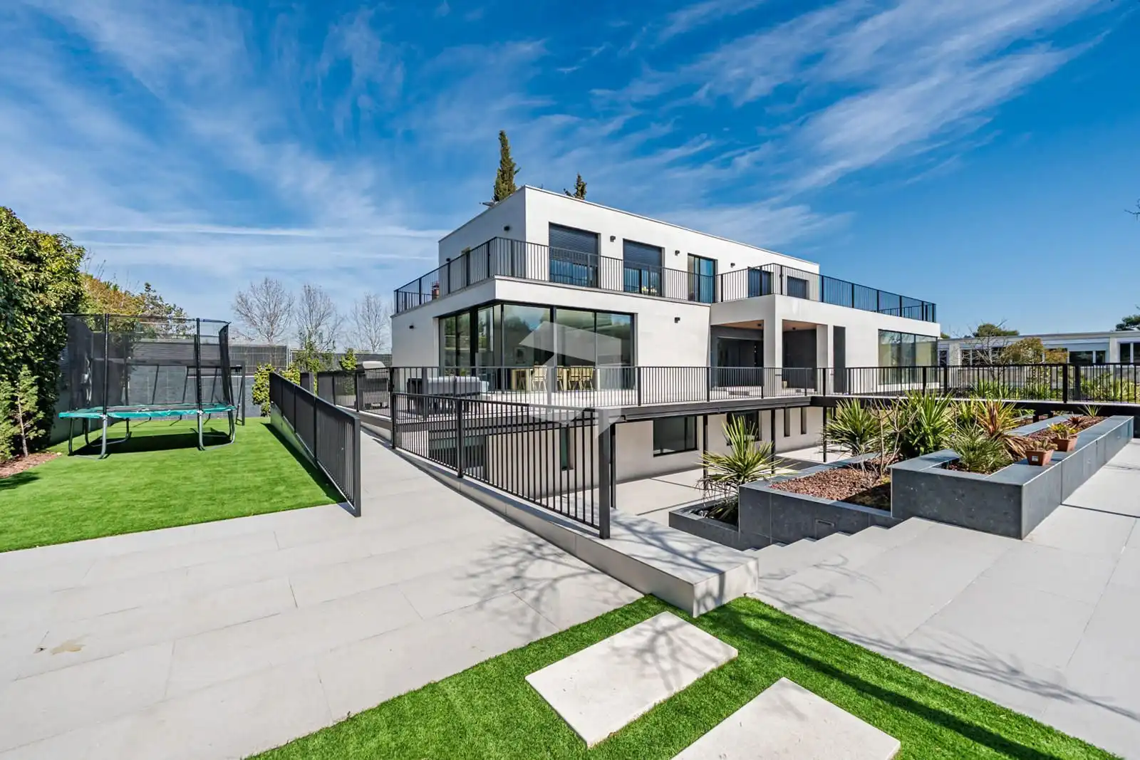 Vista exterior de Casa o chalet en venta en Majadahonda con Aire acondicionado, Calefacción y Terraza