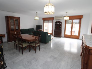 Piso con ascensor en venta en Calle Sevilla