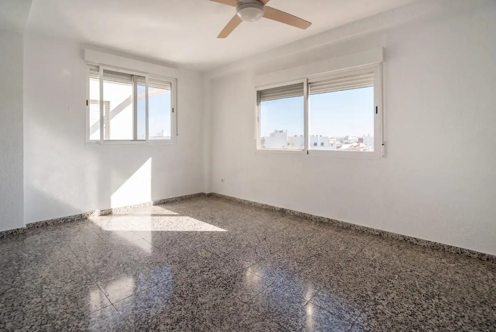 Habitación de Ático en venta en Centro - Ambulatorio