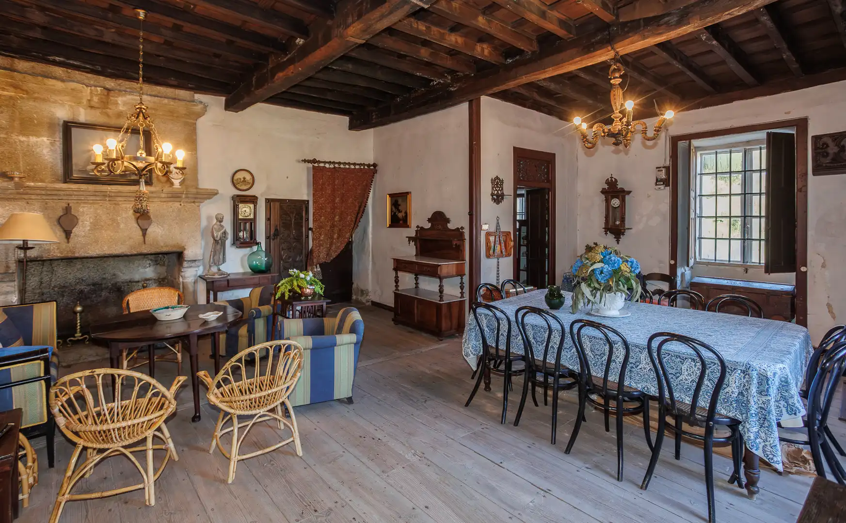 Comedor de Finca rústica en venta en Cenlle