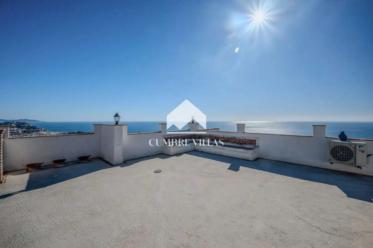 Terrace of Houses for sale in Almuñécar  with Private garden, Terrace and Storage room