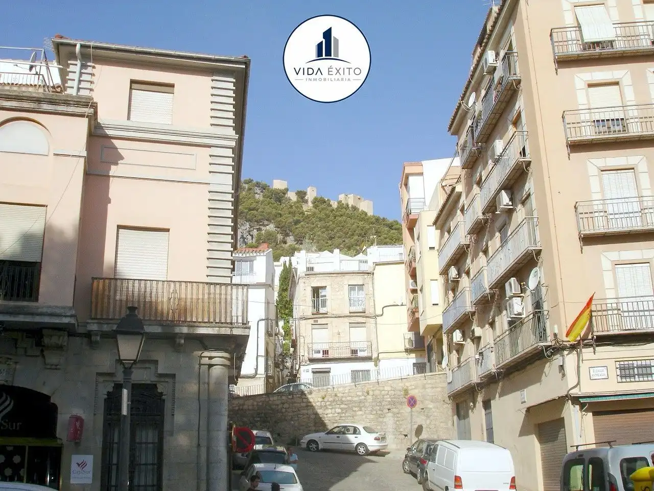 Außenansicht von Wohnung zum Verkauf in Jaén mit Klimaanlage, Heizung und Terrasse