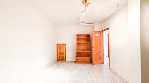 Foto 2 de Casa adosada en venta en Calle Ponce de León, 3, Baza, Granada