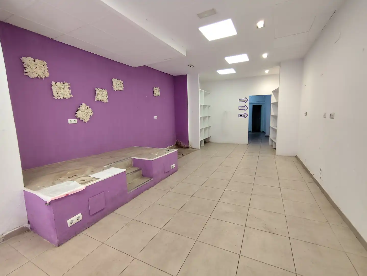 Locale commerciale in affitto a Calle Barrameda, imagen 2