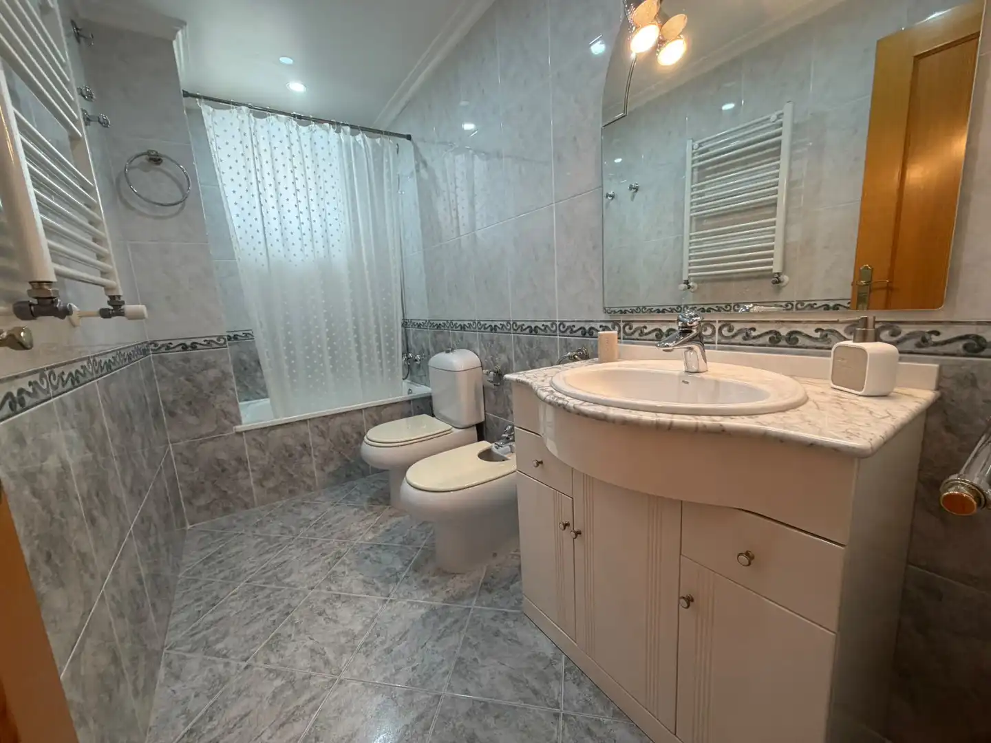 Baño de Piso de alquiler en Catarroja con Trastero