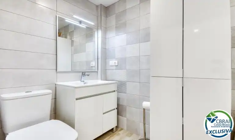 Bany de Apartament en venda en Roses