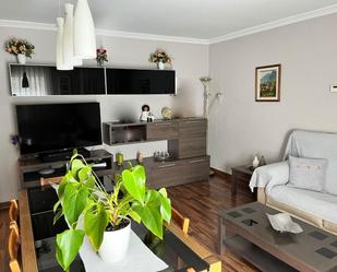 Sala d'estar de Apartament en venda en Salt amb Aire condicionat i Terrassa