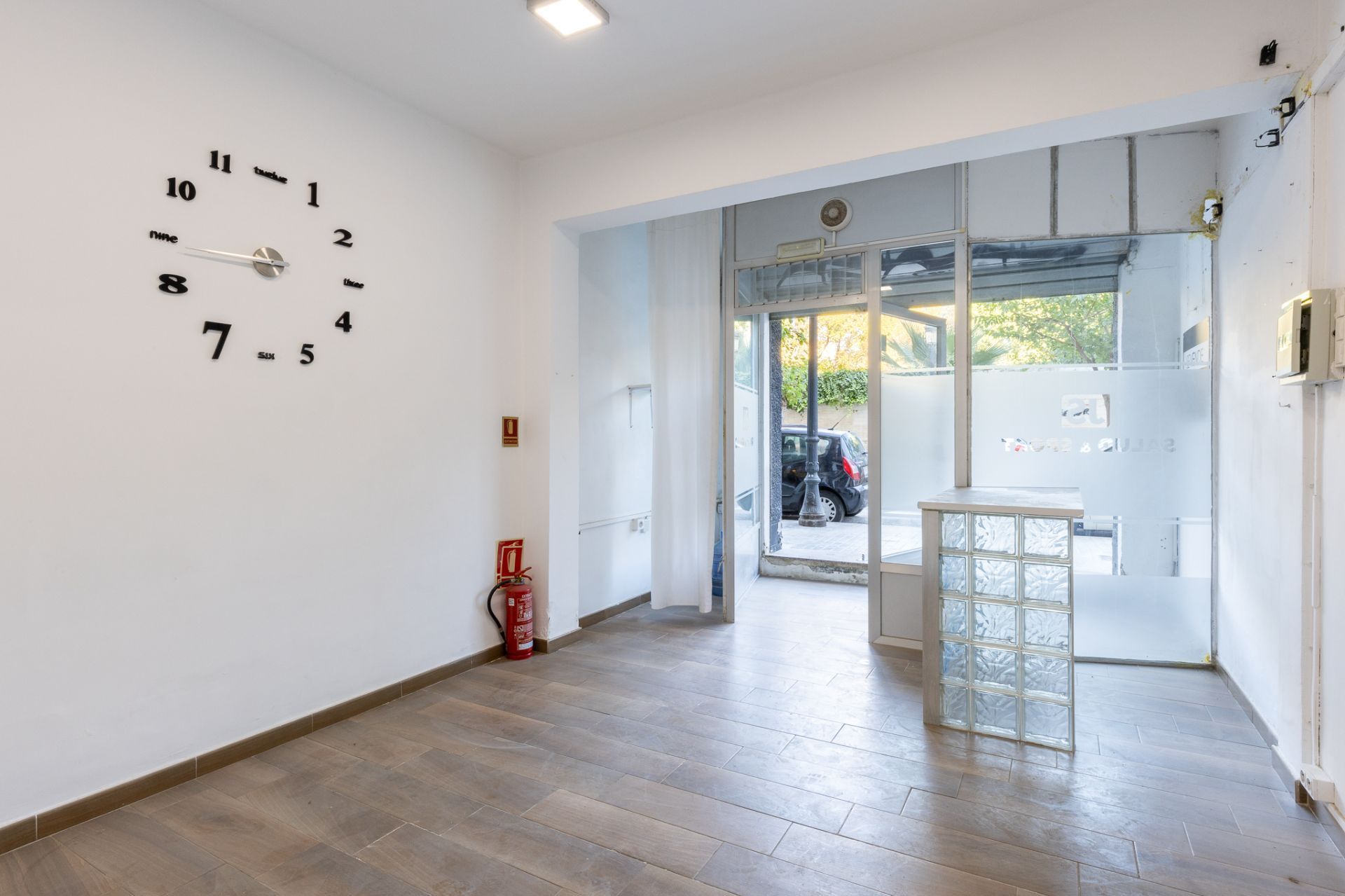 Premises for sale in  Valencia Capital