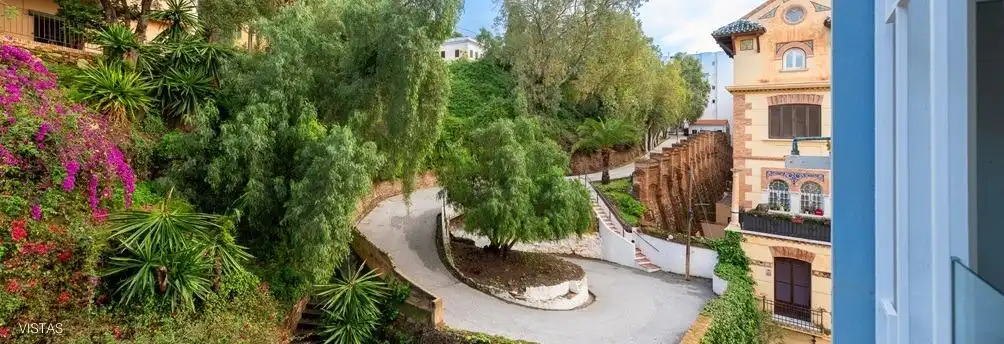 Vista exterior de Pis en venda en Málaga amb Terrassa