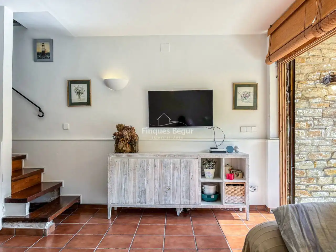 Living room of Apartments for sale in Begur  with Terrace, Furnished and Balcony