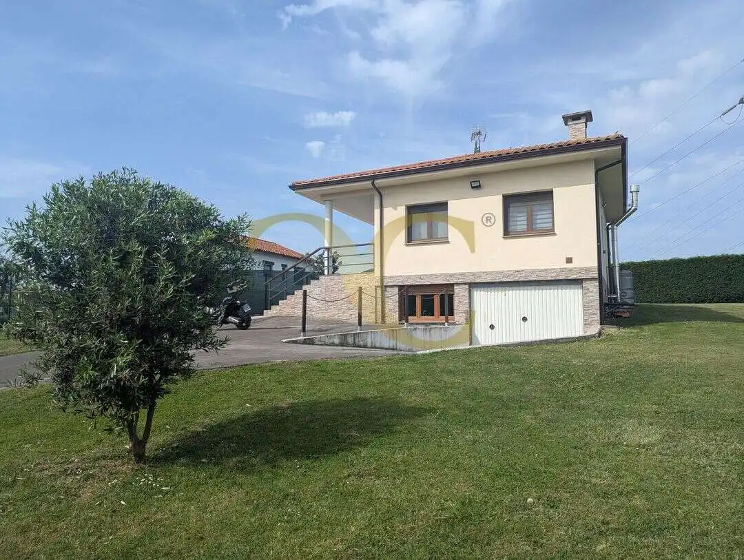 Vista exterior de Casa o chalet en venta en Gijón  con Calefacción, Jardín privado y Terraza