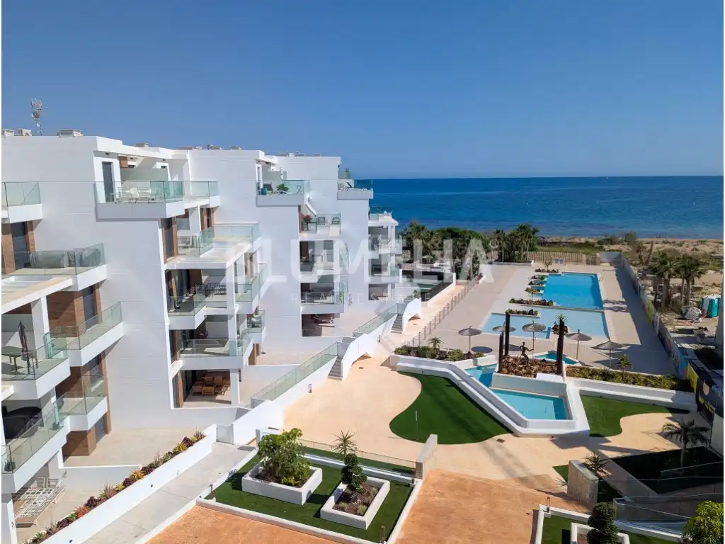 Penthouse mit Pool zum Verkauf in Las Marinas / Les Marines