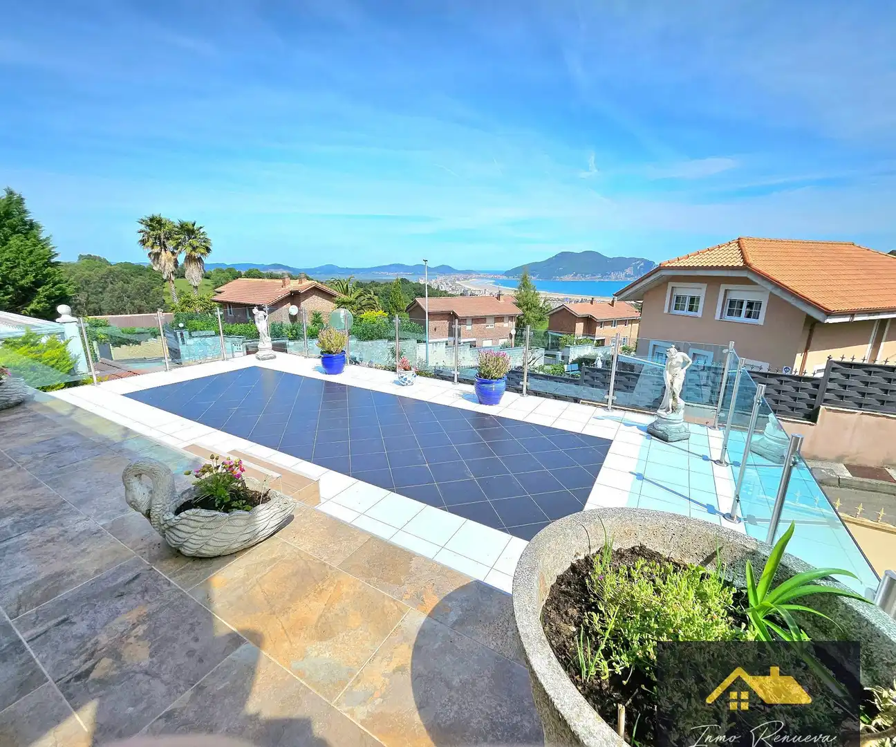 Piscina de Casa o chalet en venta en Limpias, Cantabria