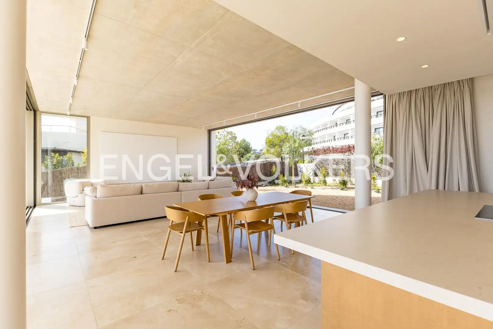 Sala de estar de Casa o chalet de alquiler en Sitges con Aire acondicionado, Calefacción y Jardín privado