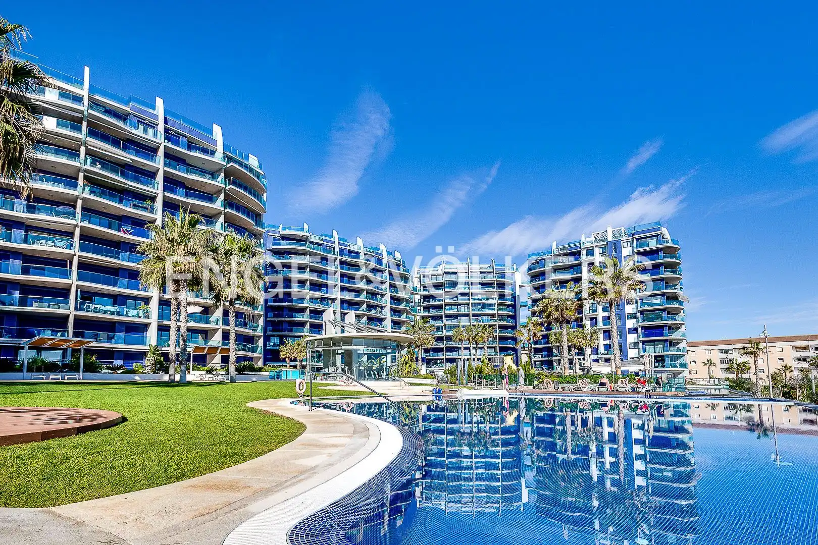 Außenansicht von Erdgeschoss zum Verkauf in Torrevieja mit Klimaanlage, Heizung und Terrasse